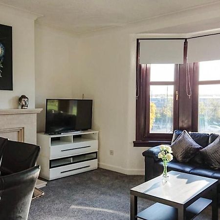Carnock Road Apartment - Silverburn Shopping Centre Глазго Екстер'єр фото